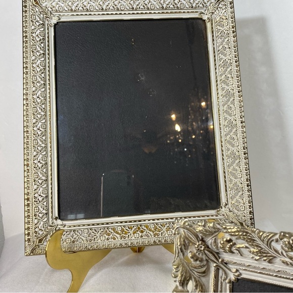 Pair Of 1950’s Gold White Wash Filigree Metal Picture Frames 1 With Glass - Picture 3 of 11